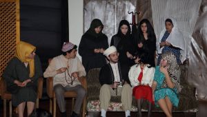 Atatürk Kültür Merkezi (AKM) Lise Tiyatro Ekibi Ayakta Alkışlandı