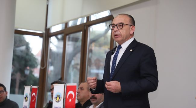 Başkan Çetin Akın Mesaisine Belediye Personeliyle Başladı